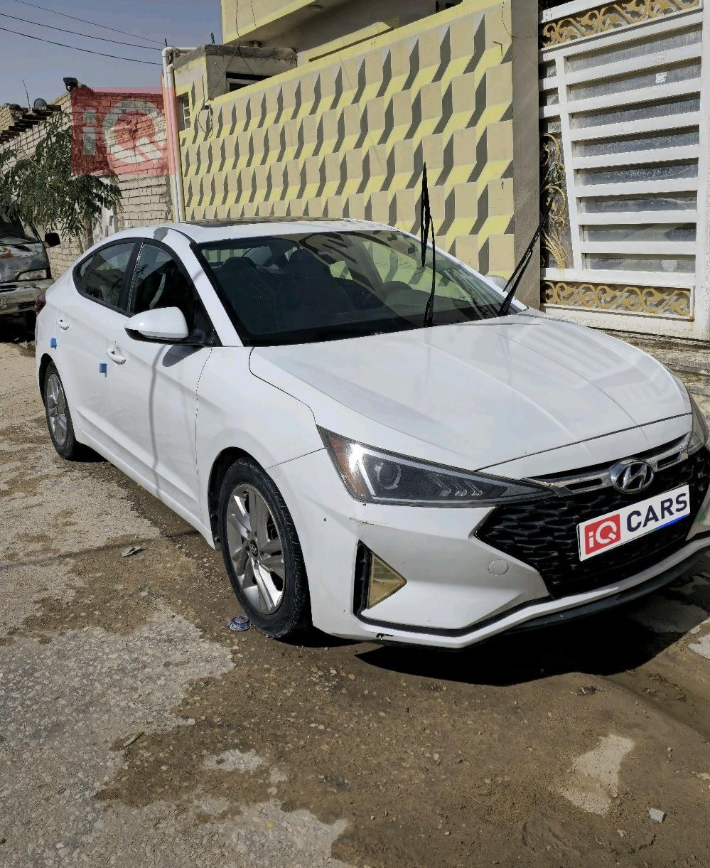 هيونداي النترا